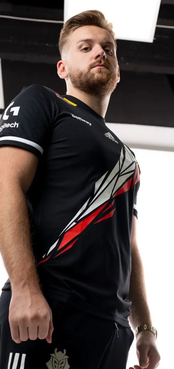 由直线推进 由直线推进