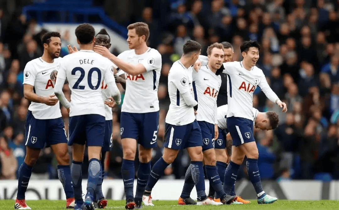 献更接近一 献更接近一