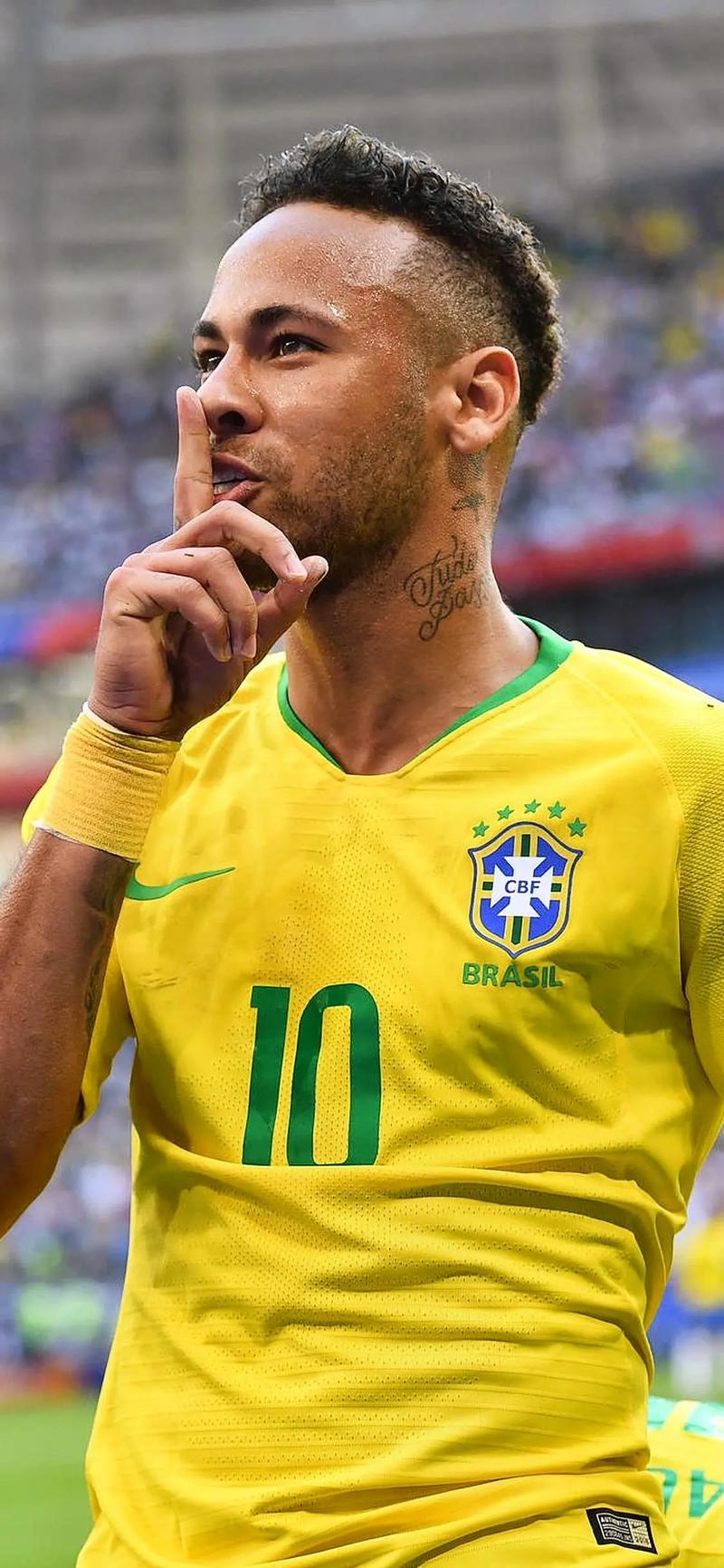 役牌或绝张 役牌或绝张